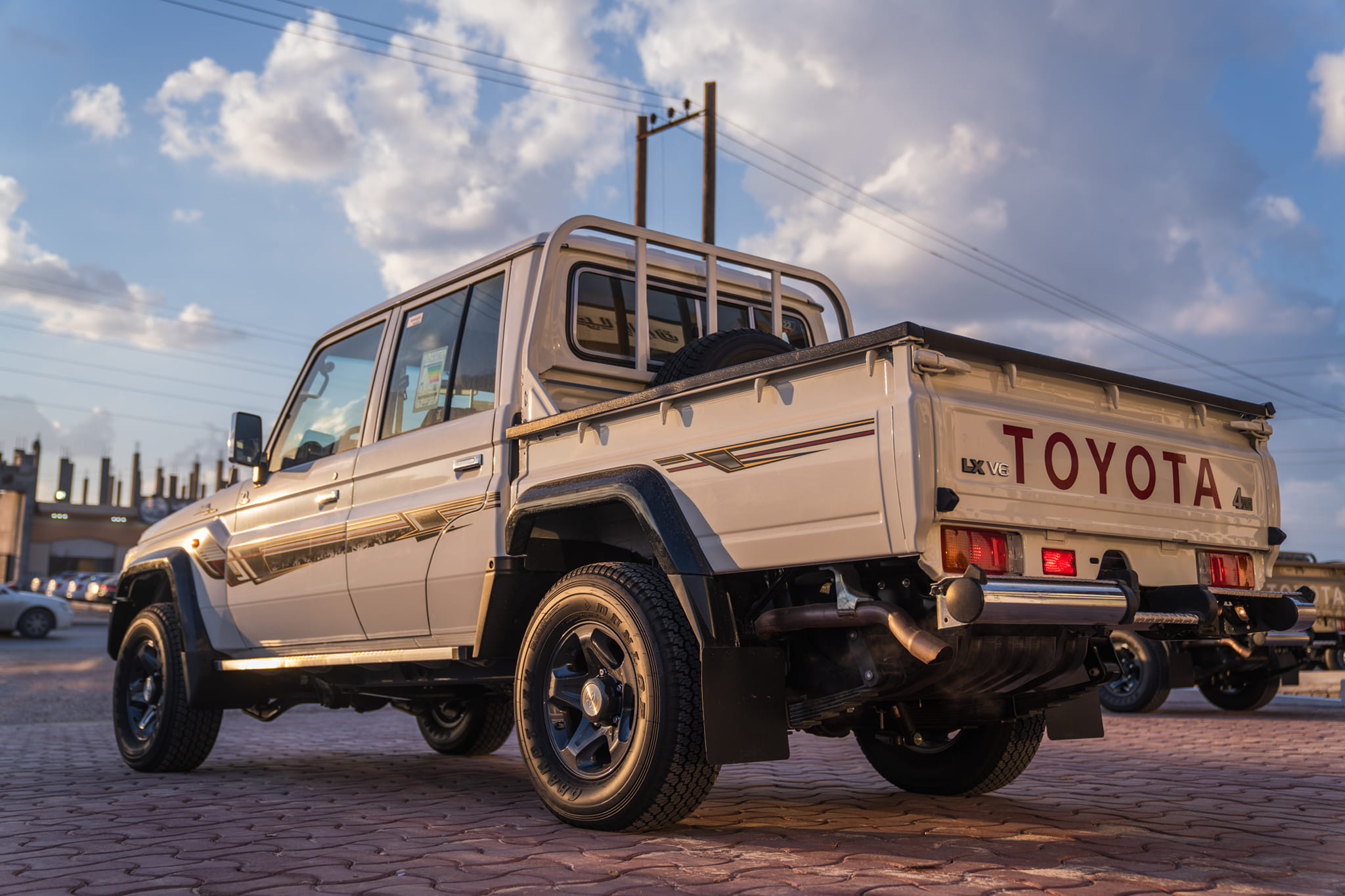 تويوتا لاندكروزر 79