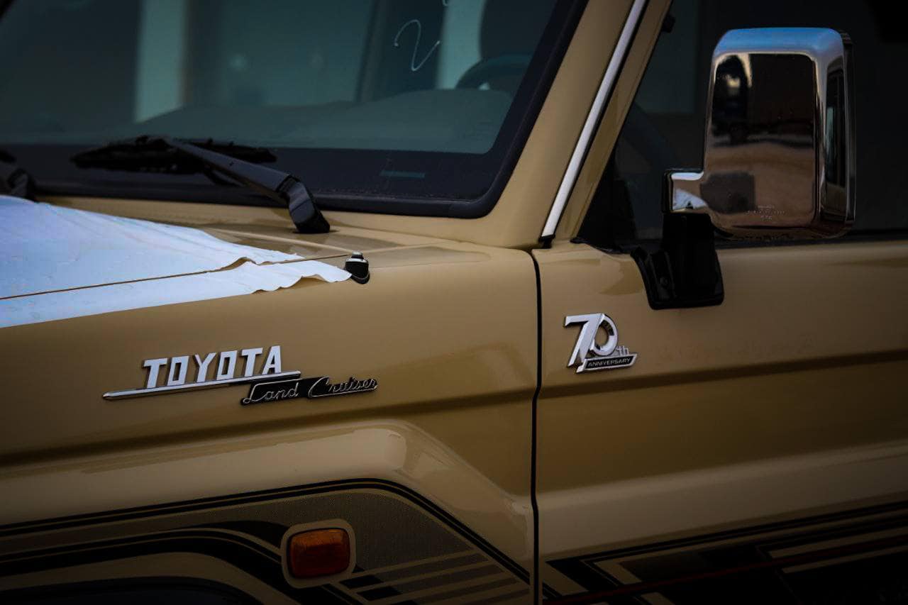 تويوتا لاندكروزر 79